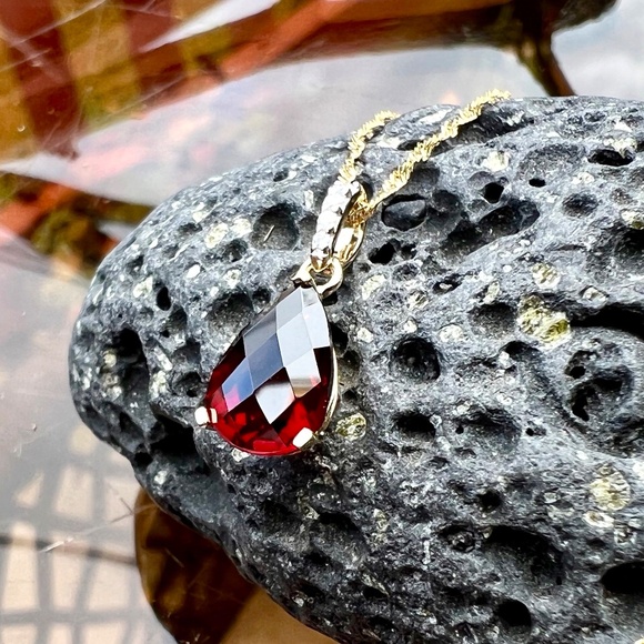 Natural Garnet and Diamond Pendant 14k Yellow Gold , January Birthstone - Picture 4 of 10